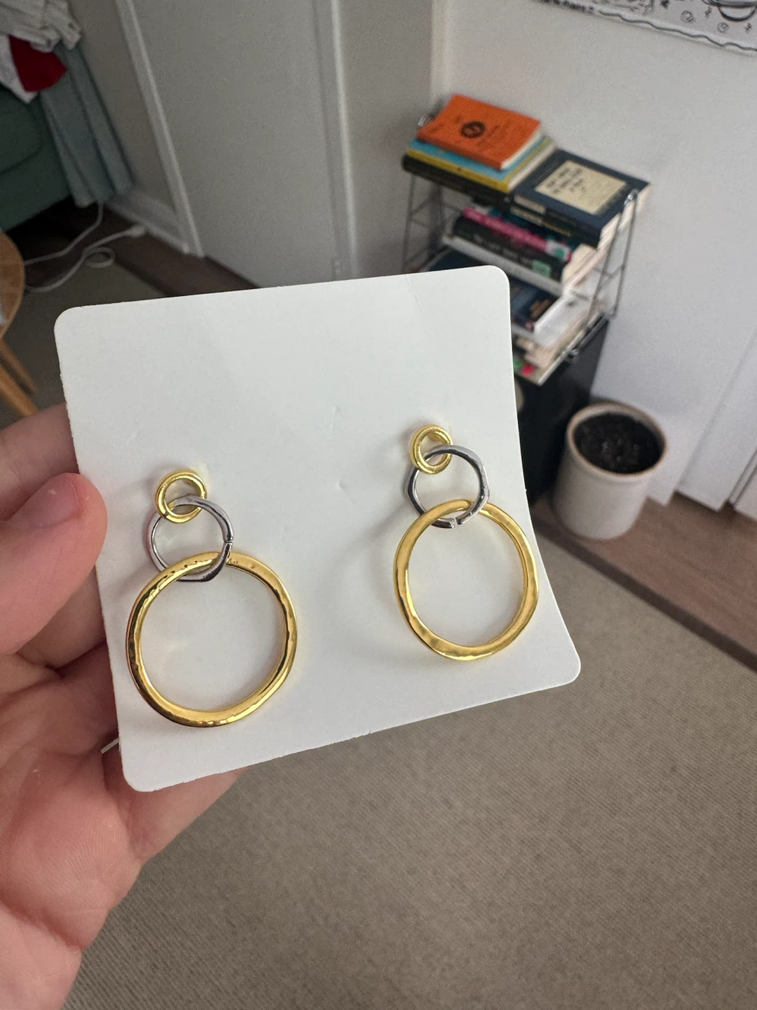 BRAND NEW Earrings - photo 2