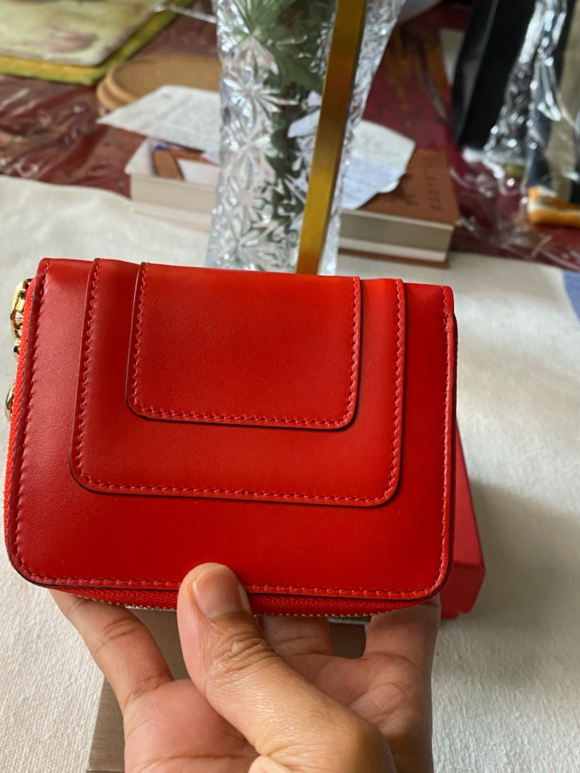 BVLGARI Red Leather Bi-Fold Wallet with Serpenti Charm - photo 5