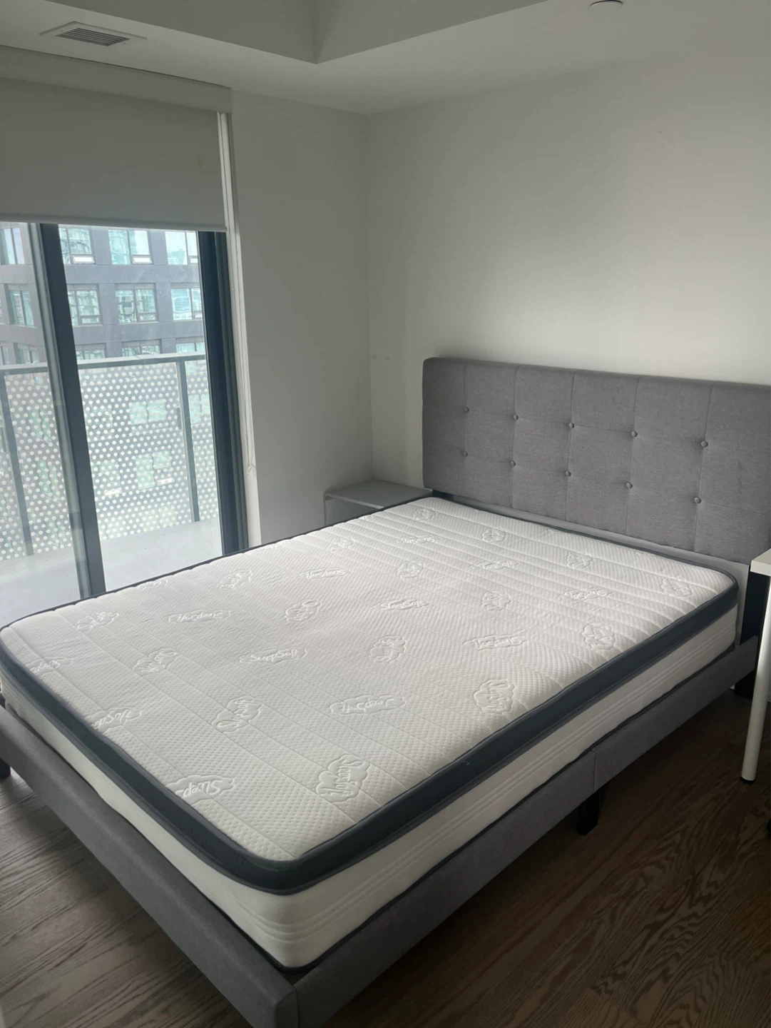 Grey Tufted Headboard queen Bed Frame with Mattress
