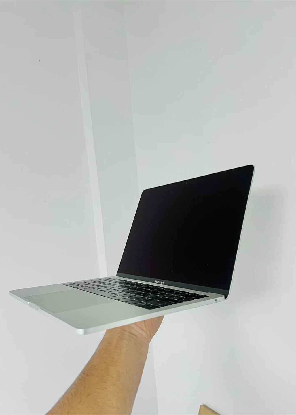 MacBook Pro - photo 2