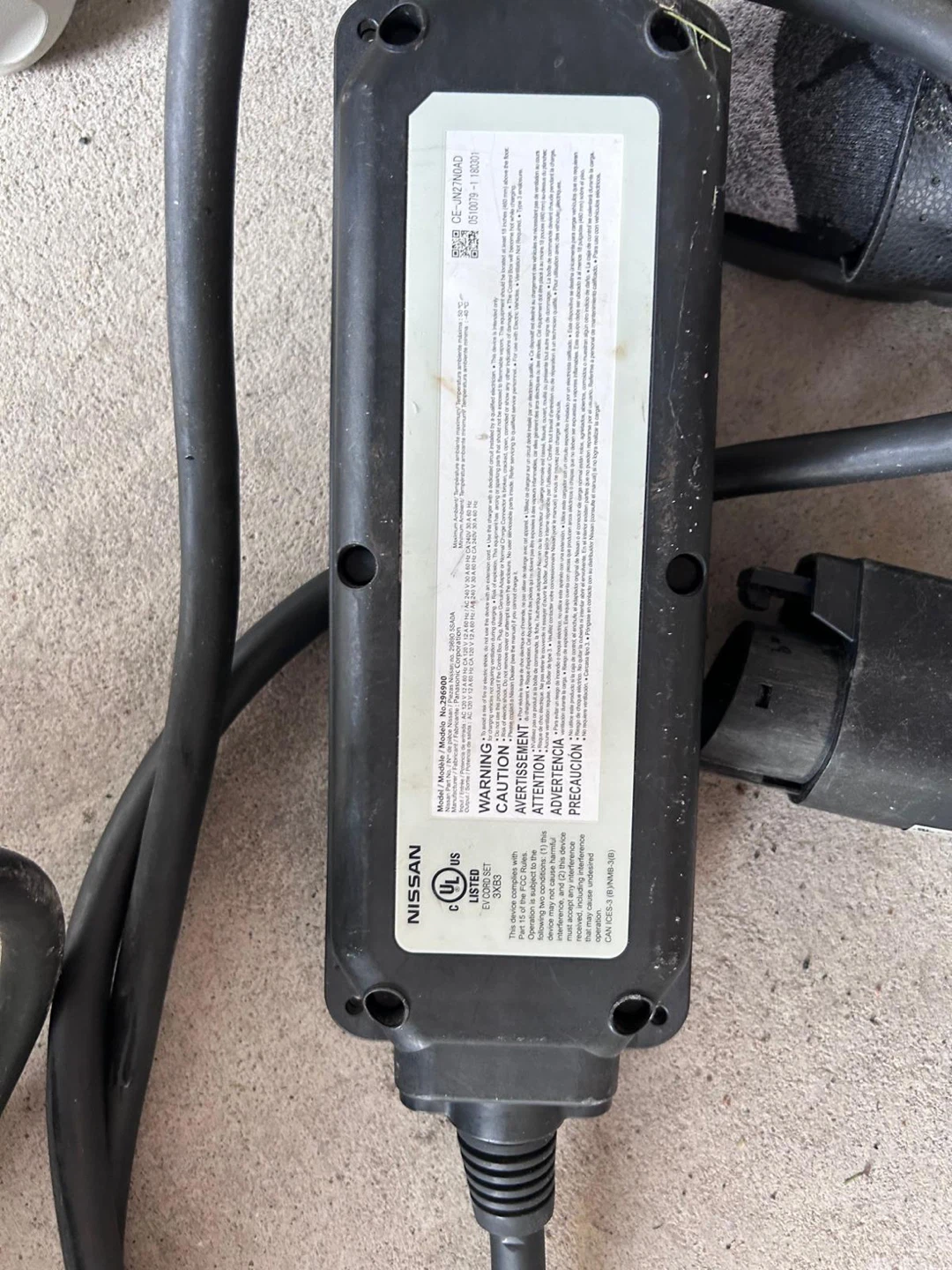 Nissan Level 1/Level 2 portable EVSE Chrger - photo 4