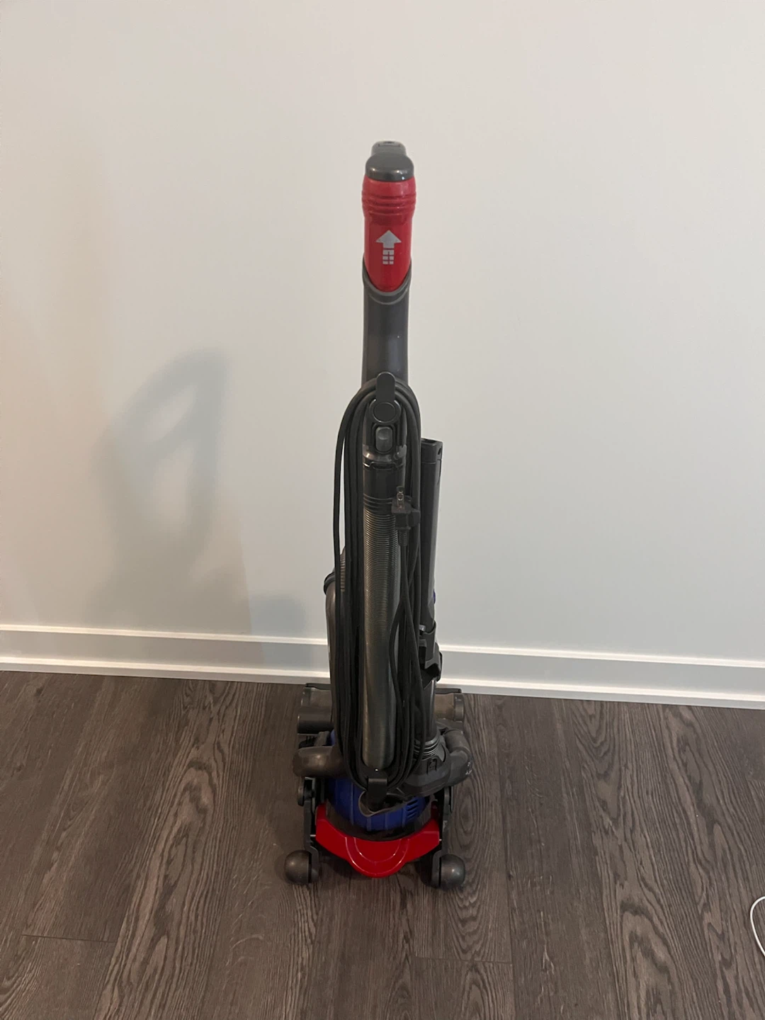 Dyson Vacuum Cleaner - photo 3