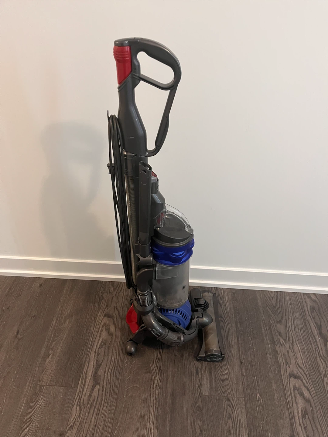 Dyson Vacuum Cleaner - photo 4