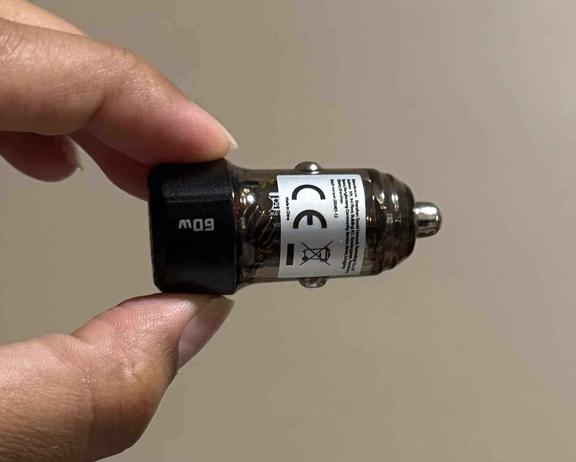 Brand new fast car charger with usb port A and C - photo 2