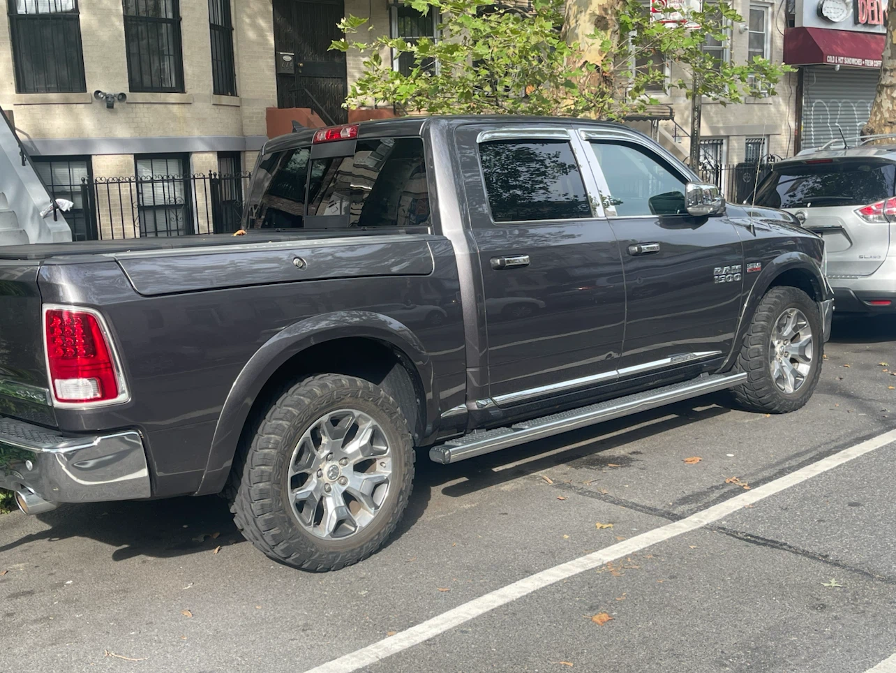 2017 Dodge Ram 1500 5.7L HEMI Pickup Truck - photo 2