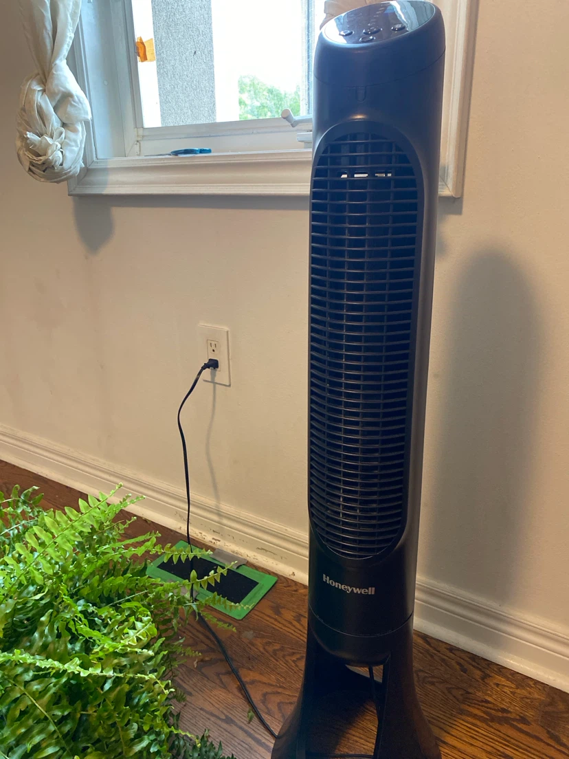 Honeywell QuietSet Tower Fan - photo 4