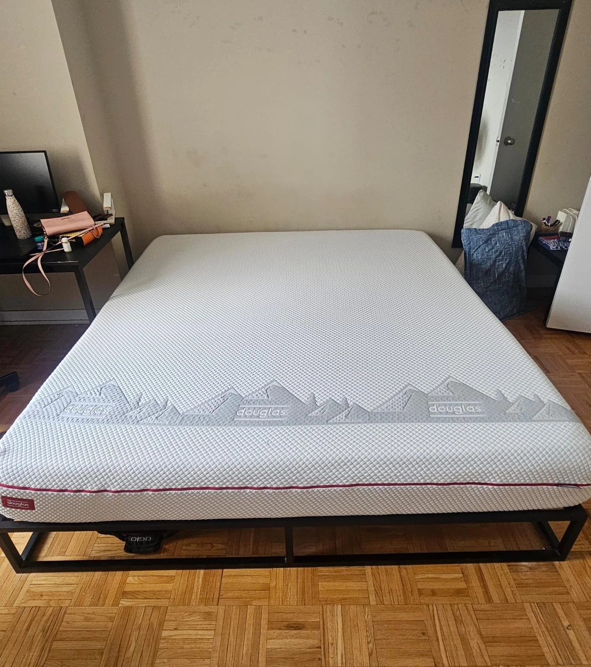 Almost brand new king mattress