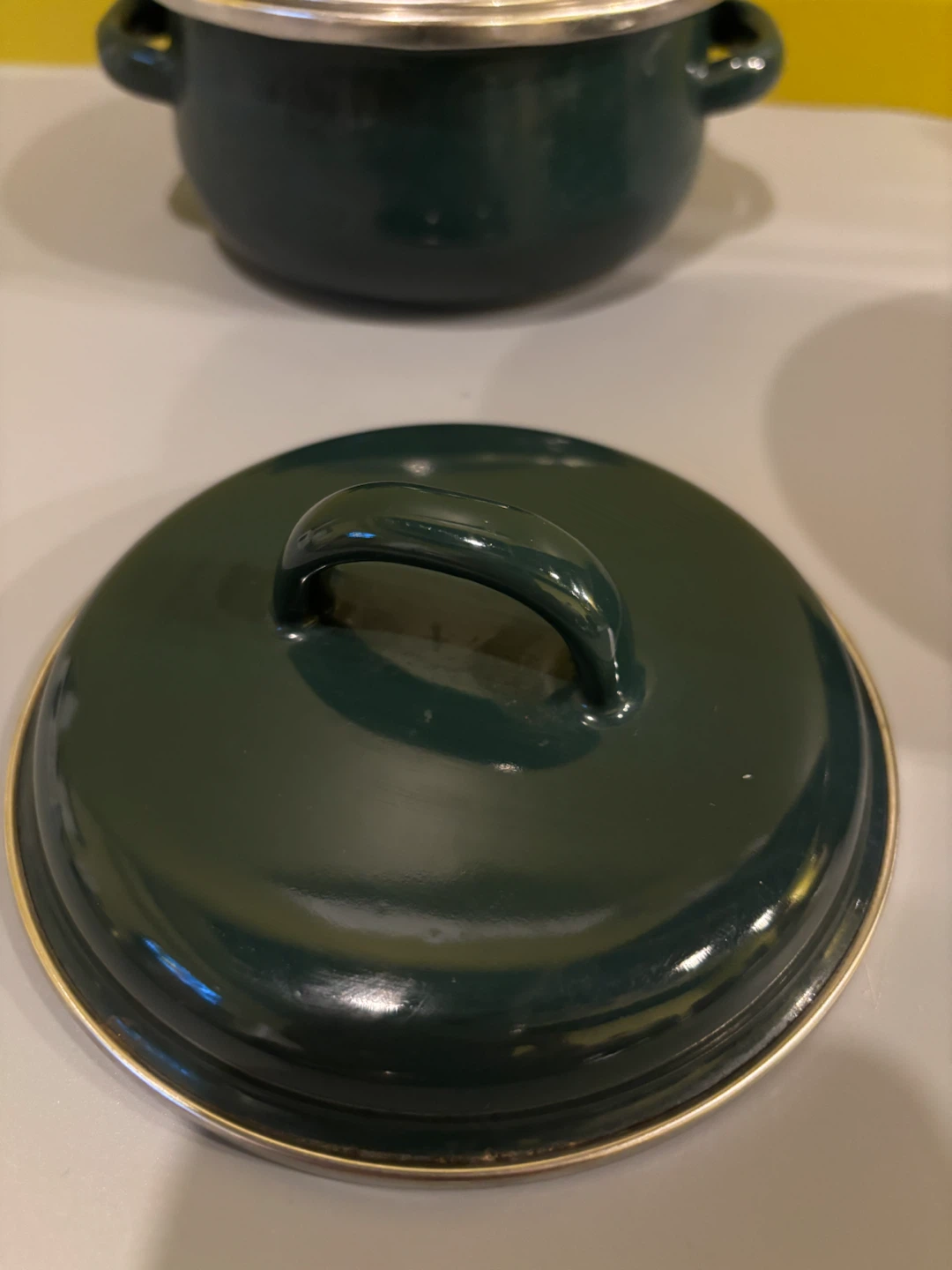 Set of 2 Green Enamel Sauce Pots with Lids - photo 5
