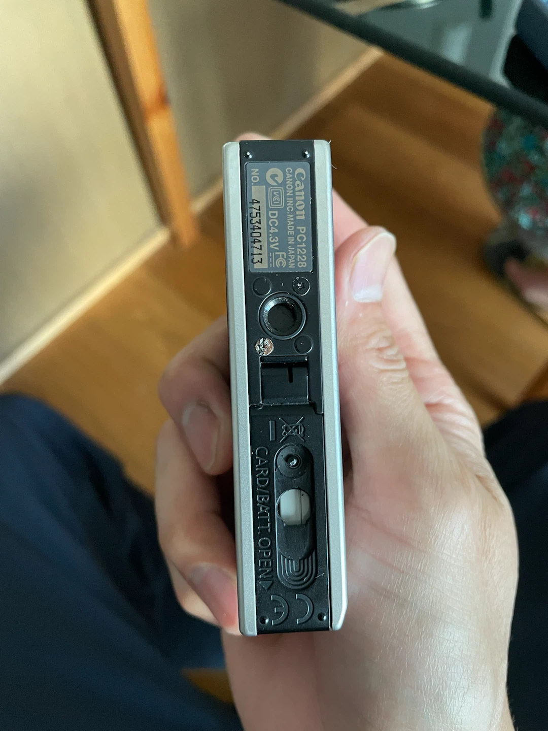 Canon PowerShot SD1000 Digital Camera - photo 3