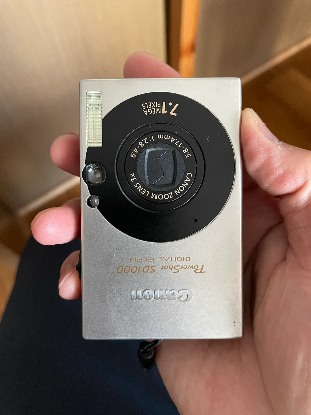 Canon PowerShot SD1000 Digital Camera - photo 4