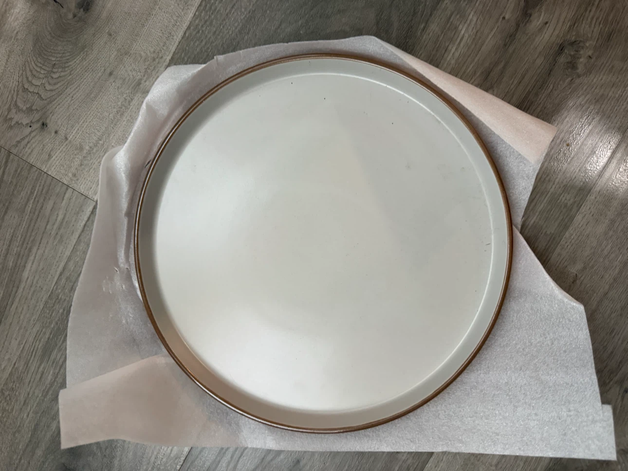 9 Ceramic Dinner Plates