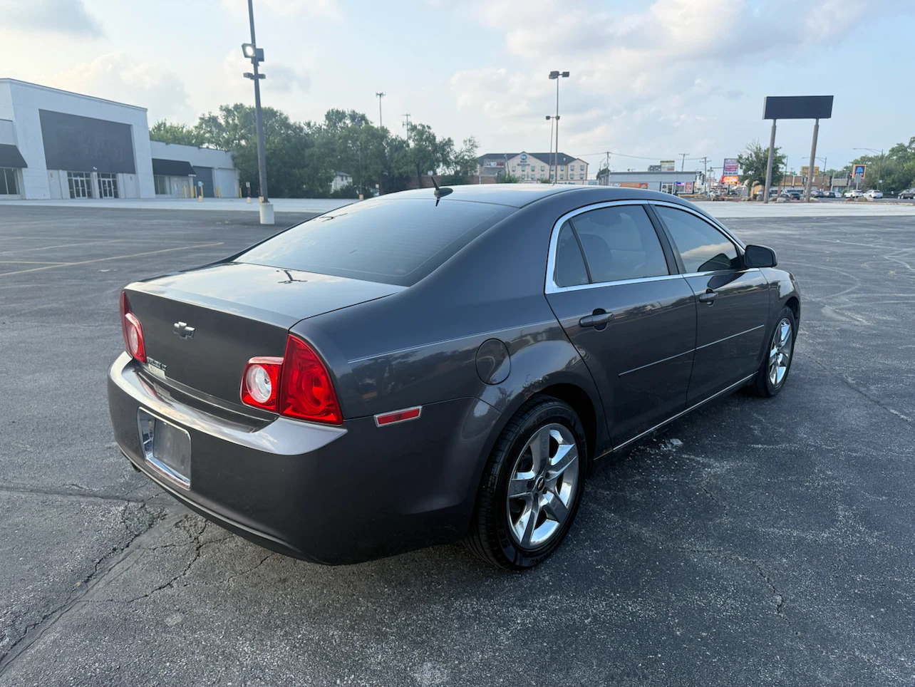 2010 Chevrolet Malibu LT - photo 4