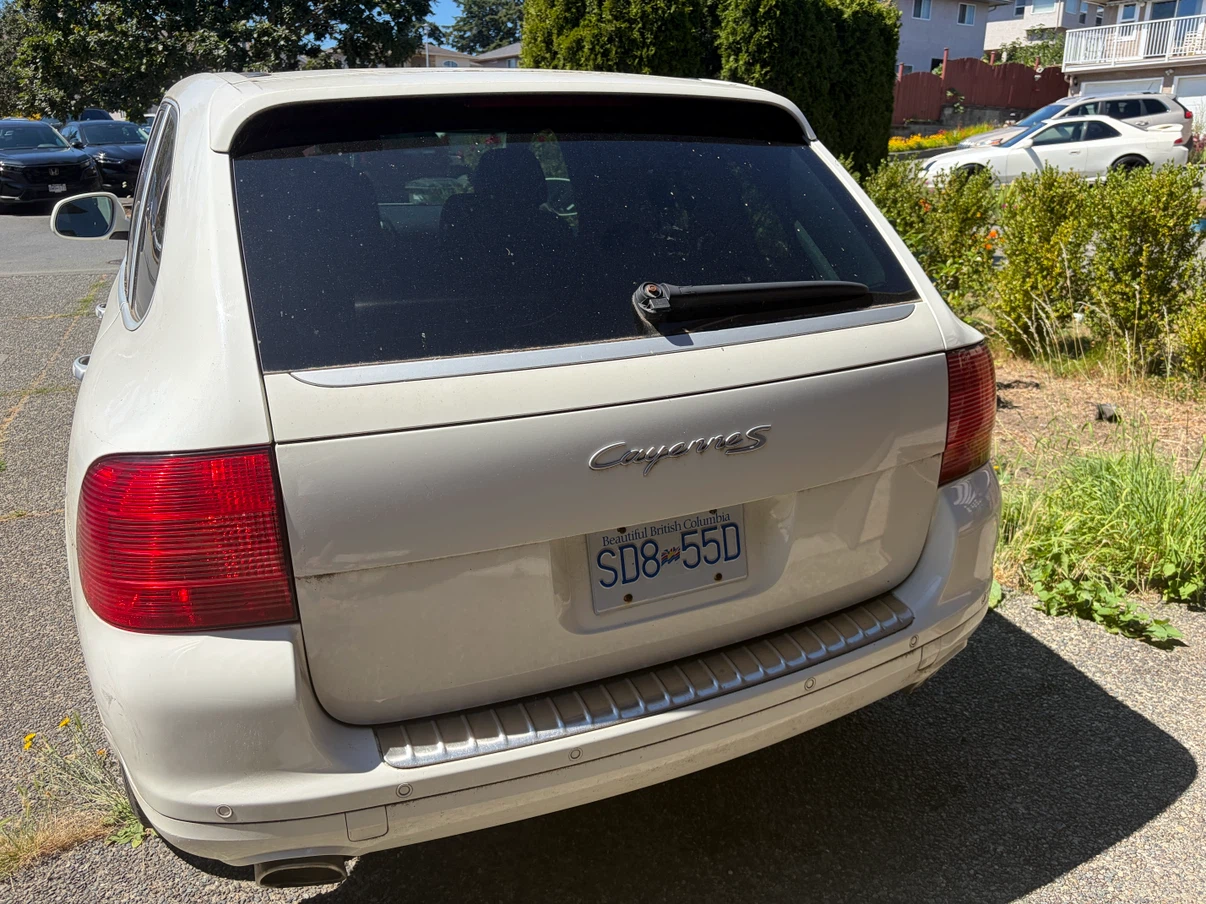 White Porsche Cayenne S SUV AS IS! - photo 3