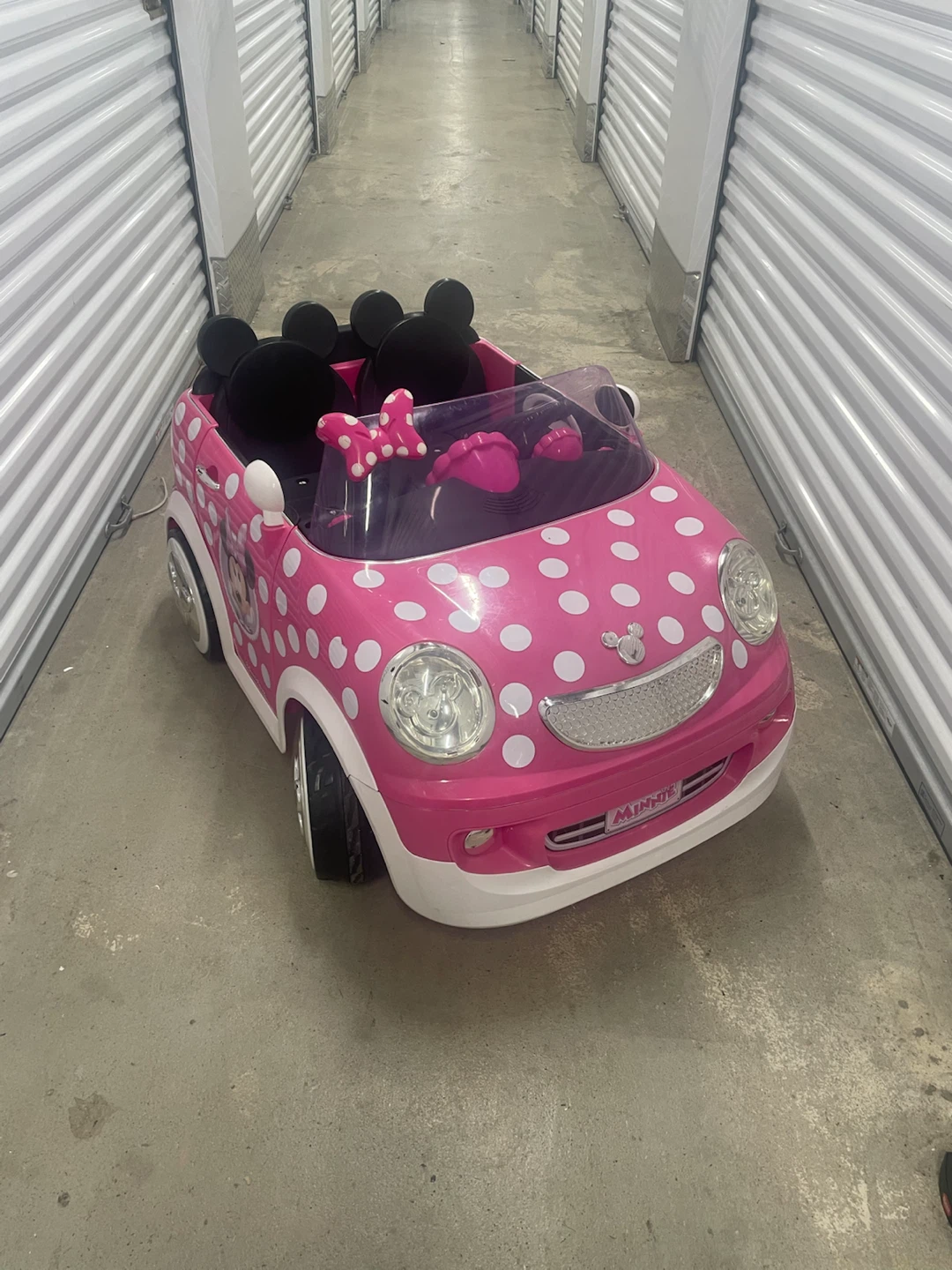Kids Minnie Mouse Ride-On Car