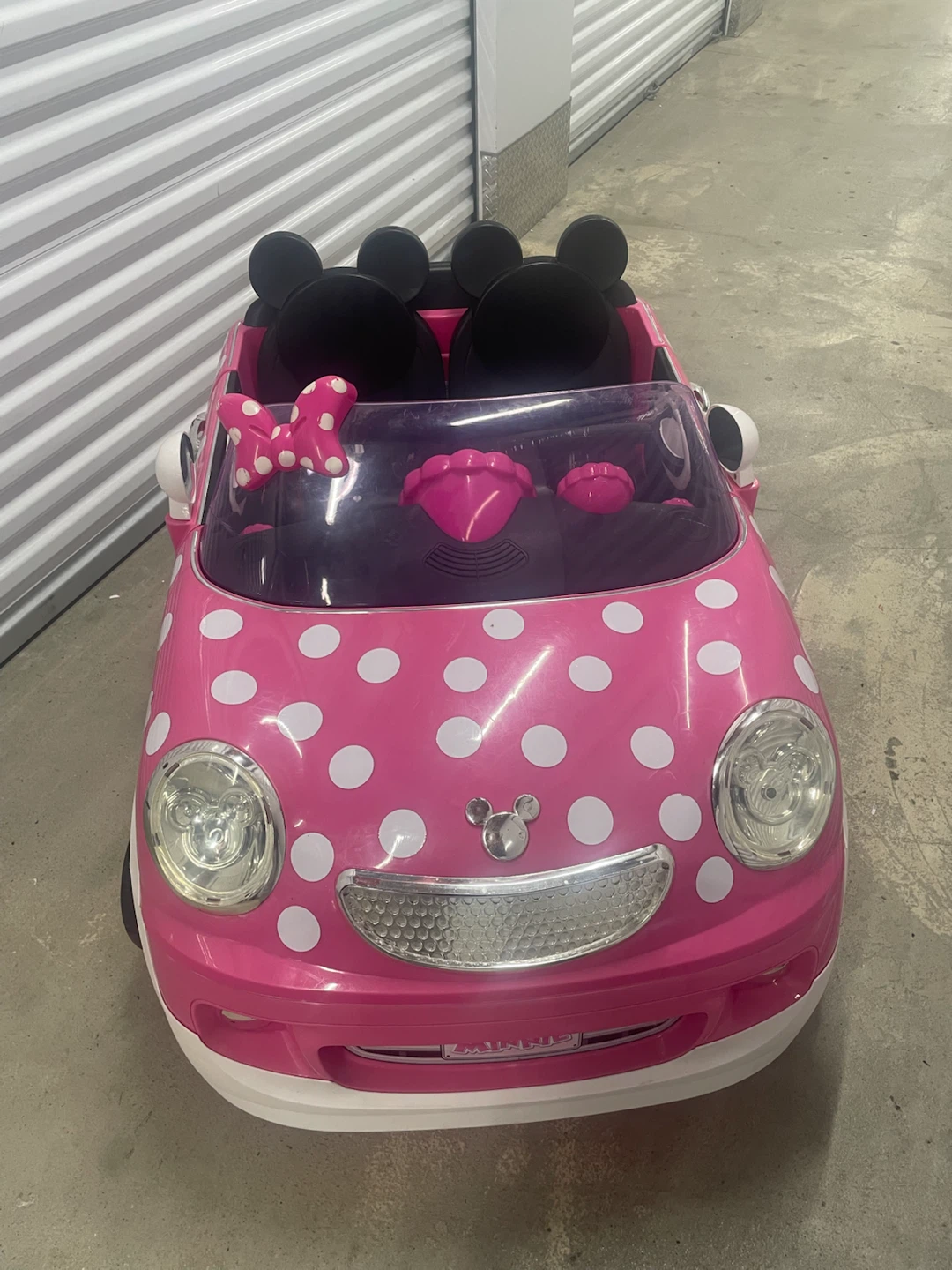 Kids Minnie Mouse Ride-On Car - photo 2