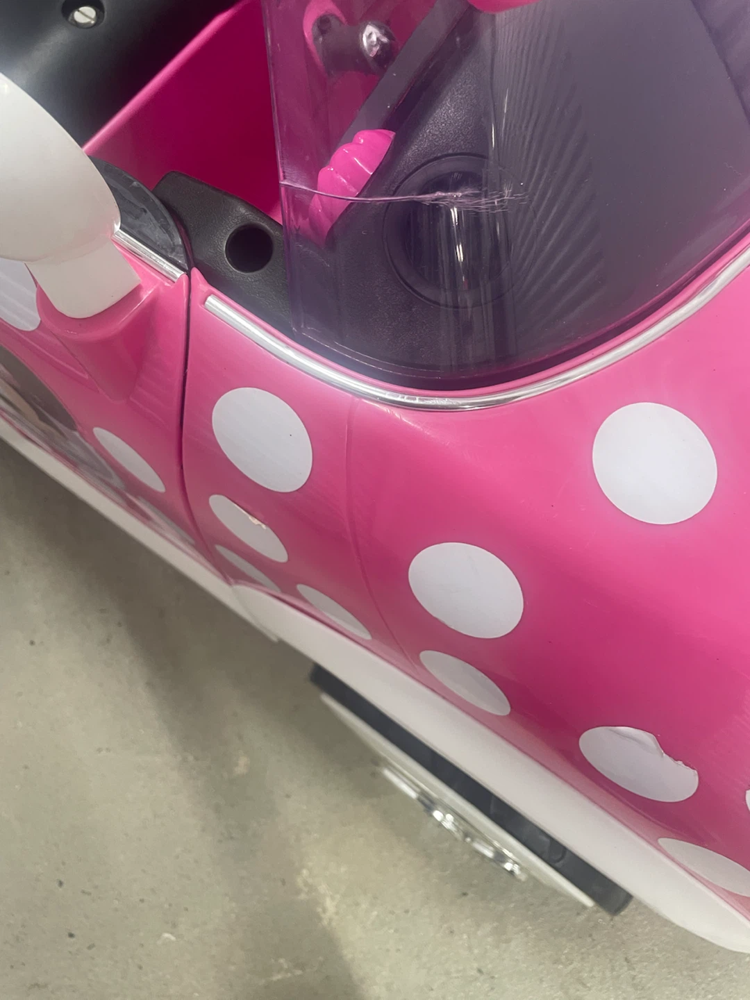 Kids Minnie Mouse Ride-On Car - photo 5