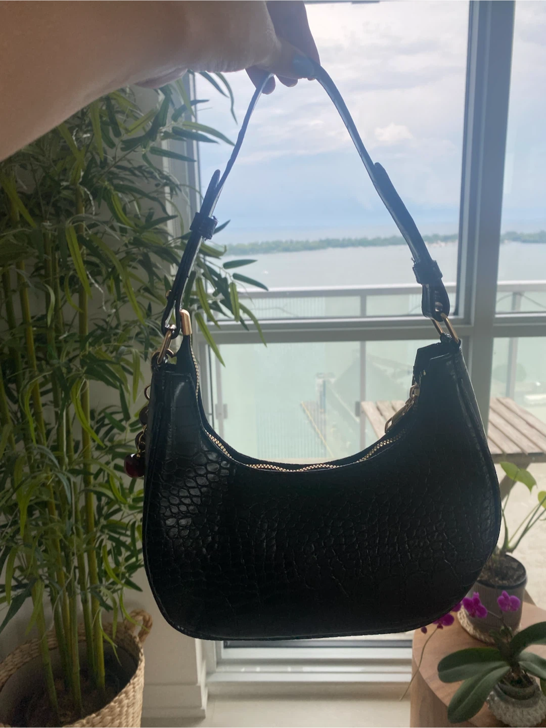 Small -Black Croc Embossed Shoulder Bag - photo 3