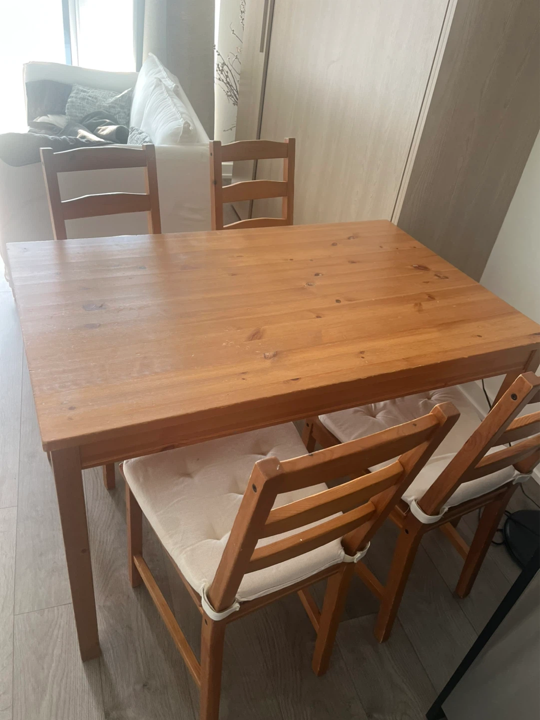 IKEA HÄGERNÄS Dining Set - Table and 4 Chairs - photo 3