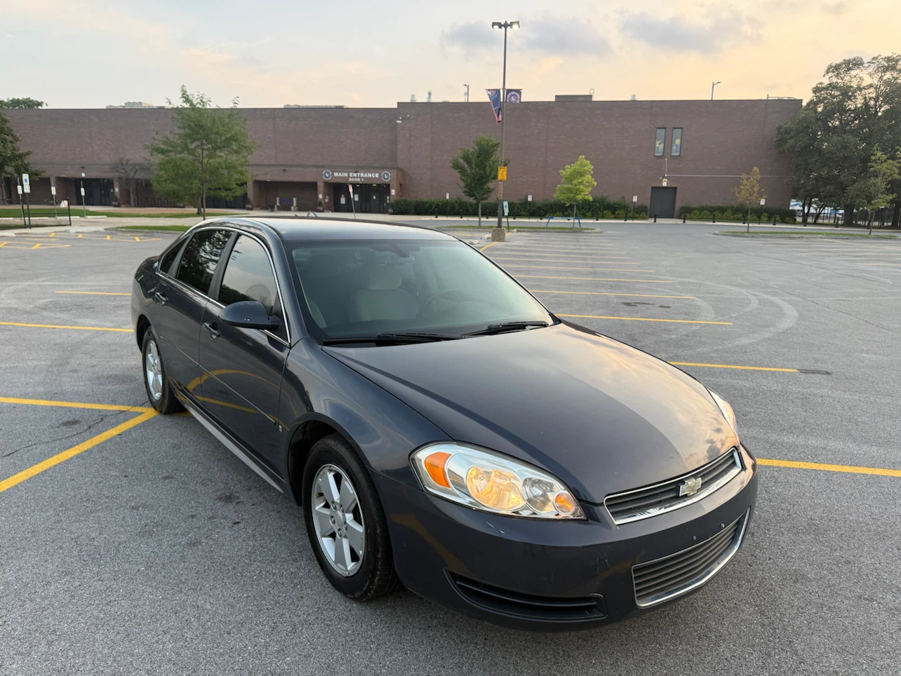 2009 Chevrolet Impala LT - photo 3