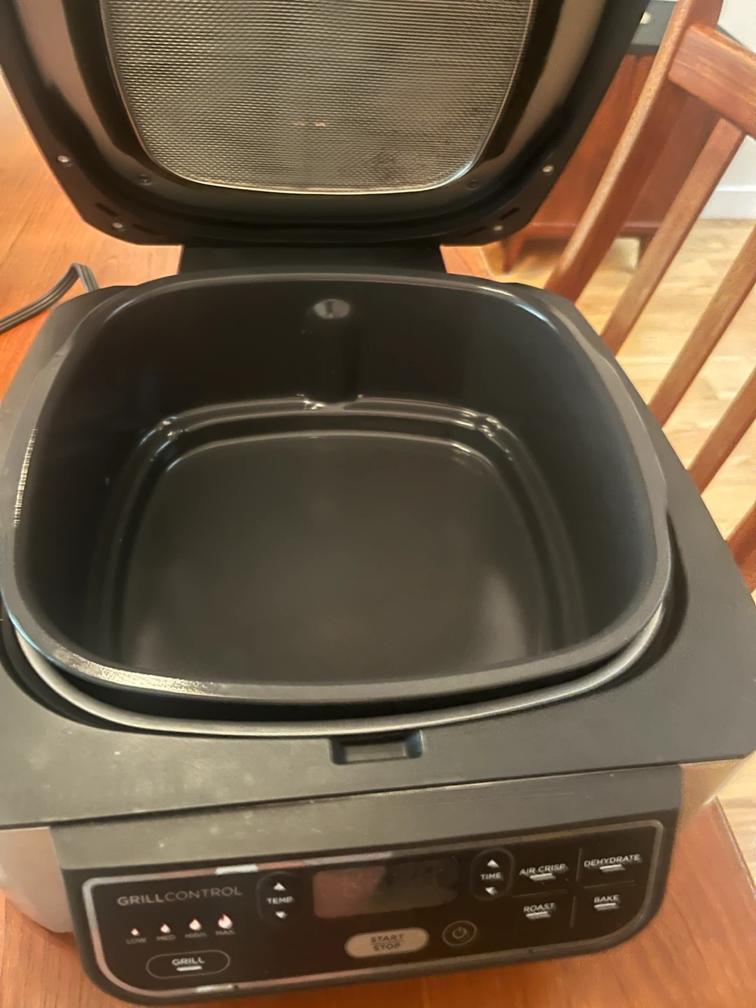 Ninja AG300 Stainless Steel Air Fryer Grill - photo 3