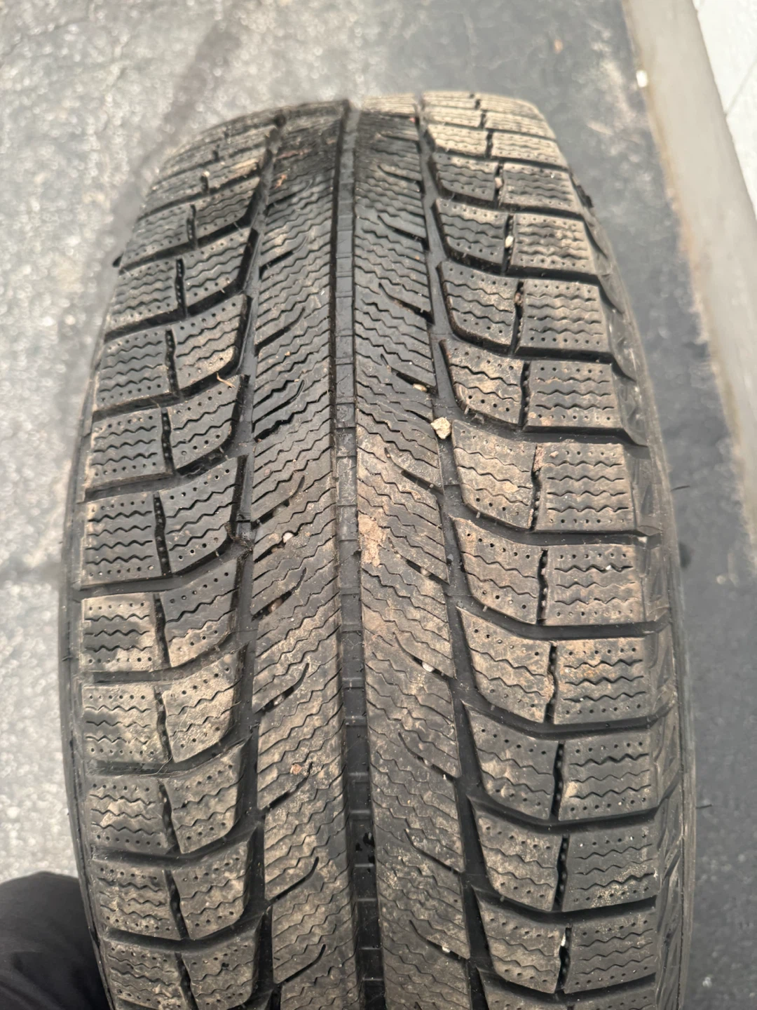 Winter Tire 235/70R17