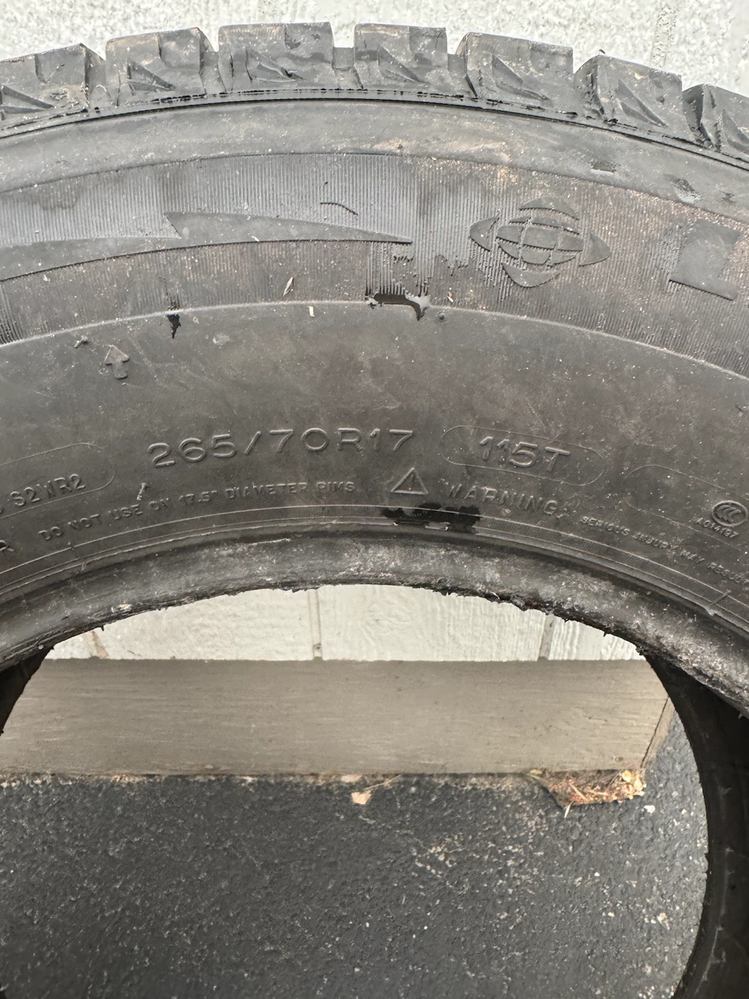 Winter Tire 235/70R17 - photo 2