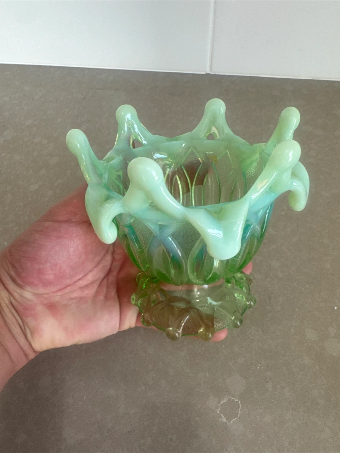 Northwood opalescent green glass spooner ruffled rim. 1900-1915 - photo 4