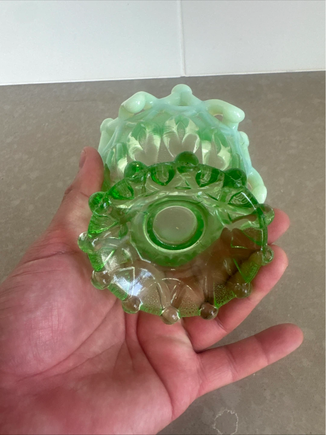 Northwood opalescent green glass spooner ruffled rim. 1900-1915 - photo 3