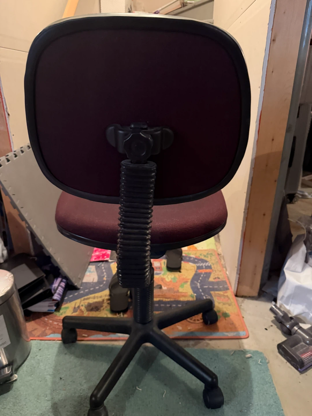Office Chair - Swivel, Rolling - photo 2