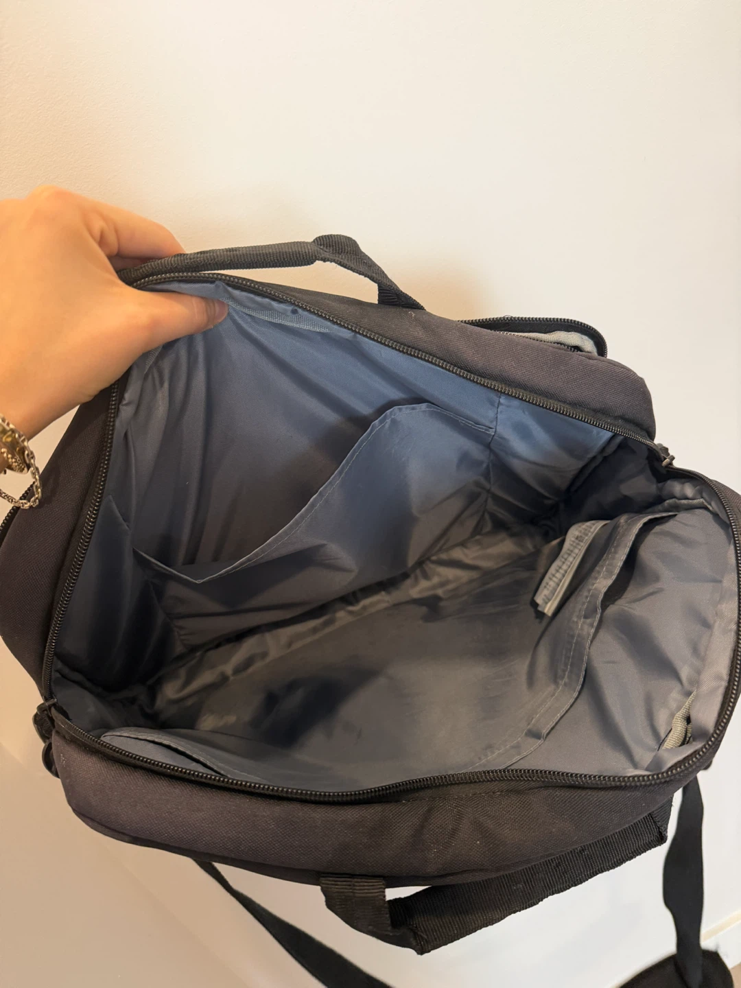AmazonBasics Laptop Bag - photo 2