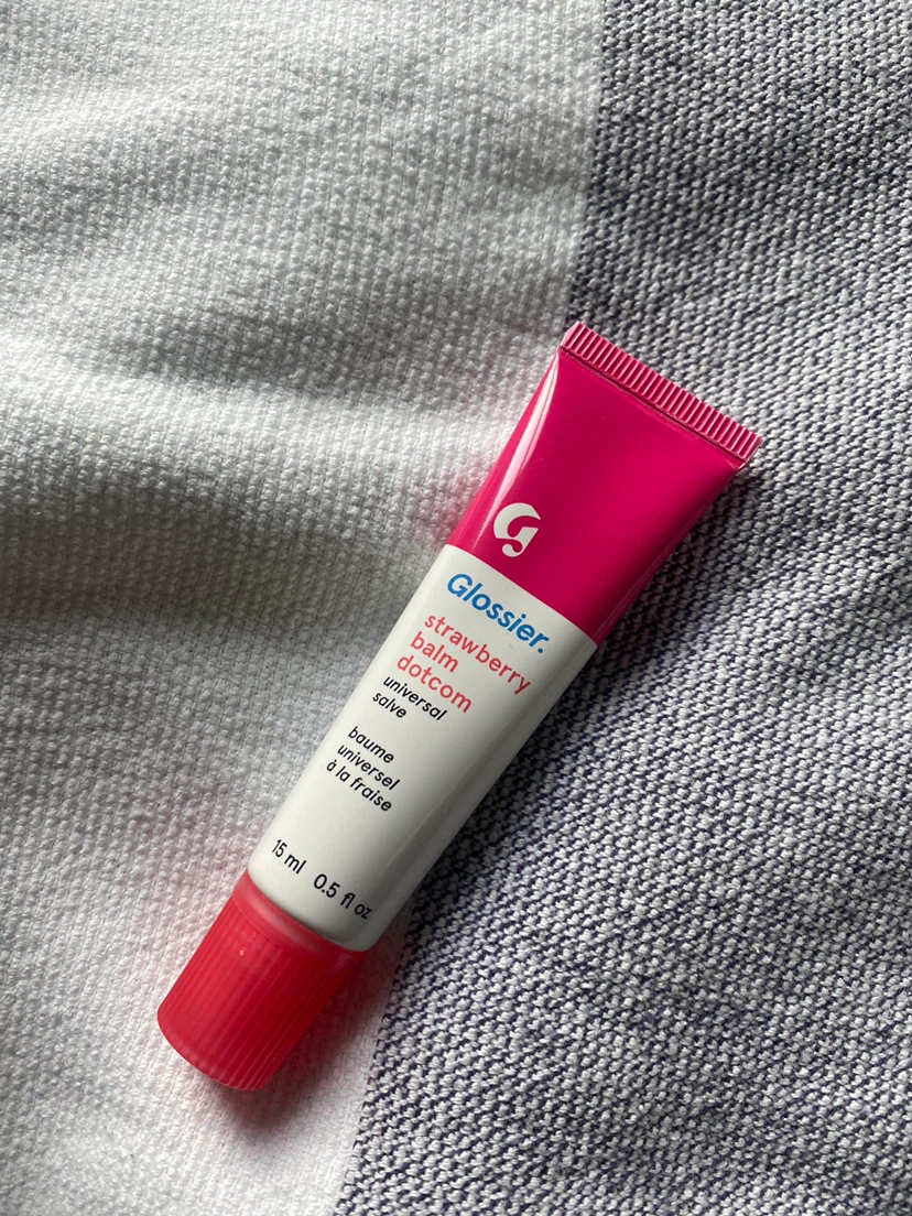 Glossier Strawberry Balm Dotcom Universal Salve