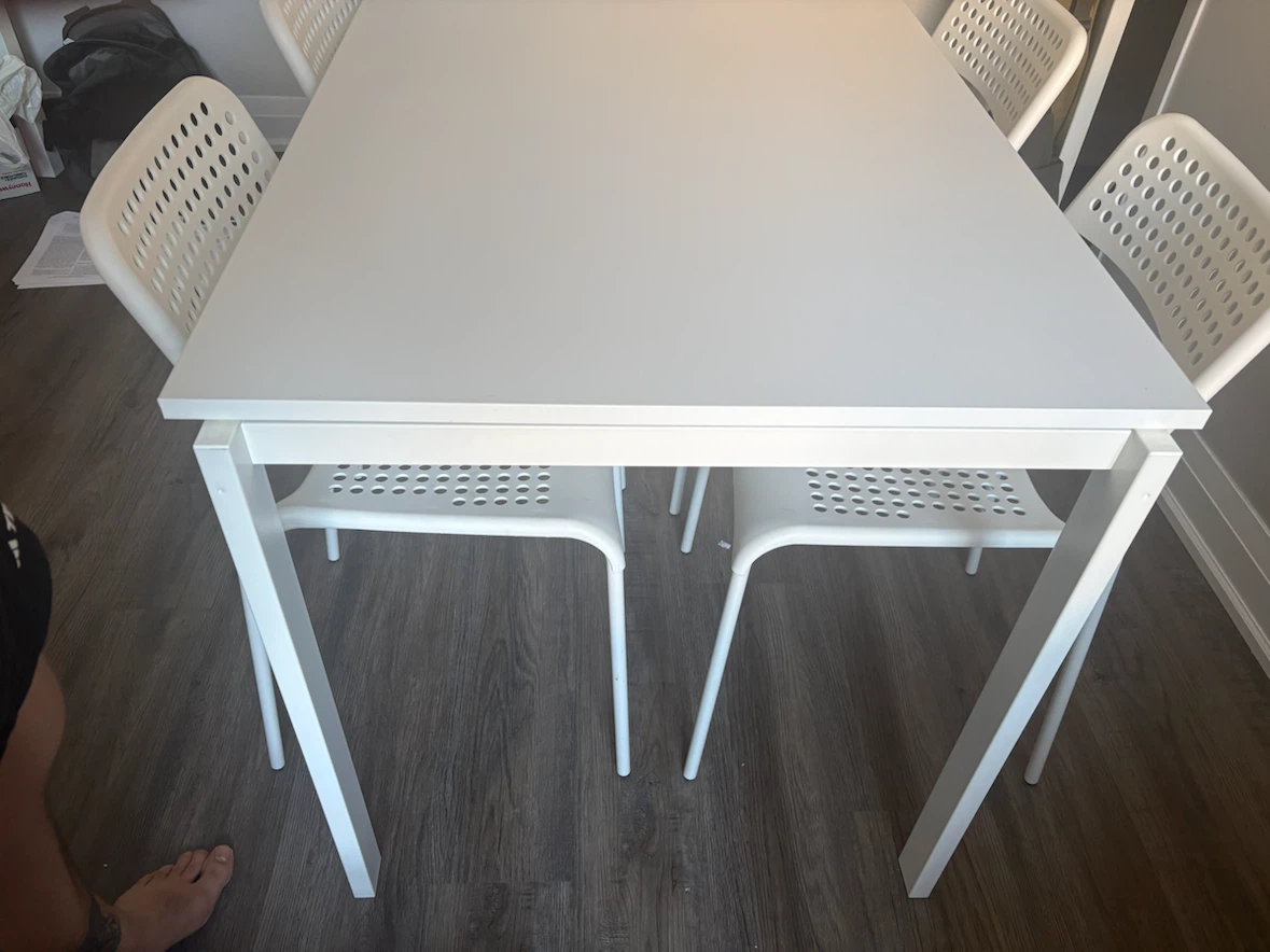 White Dining Table with 4 Chairs - photo 4