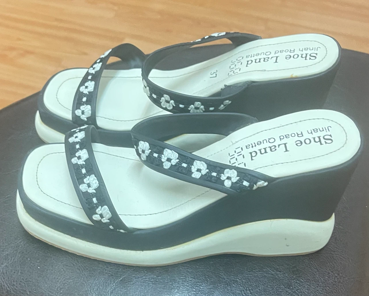 Women Sandals/ Shoes - photo 2