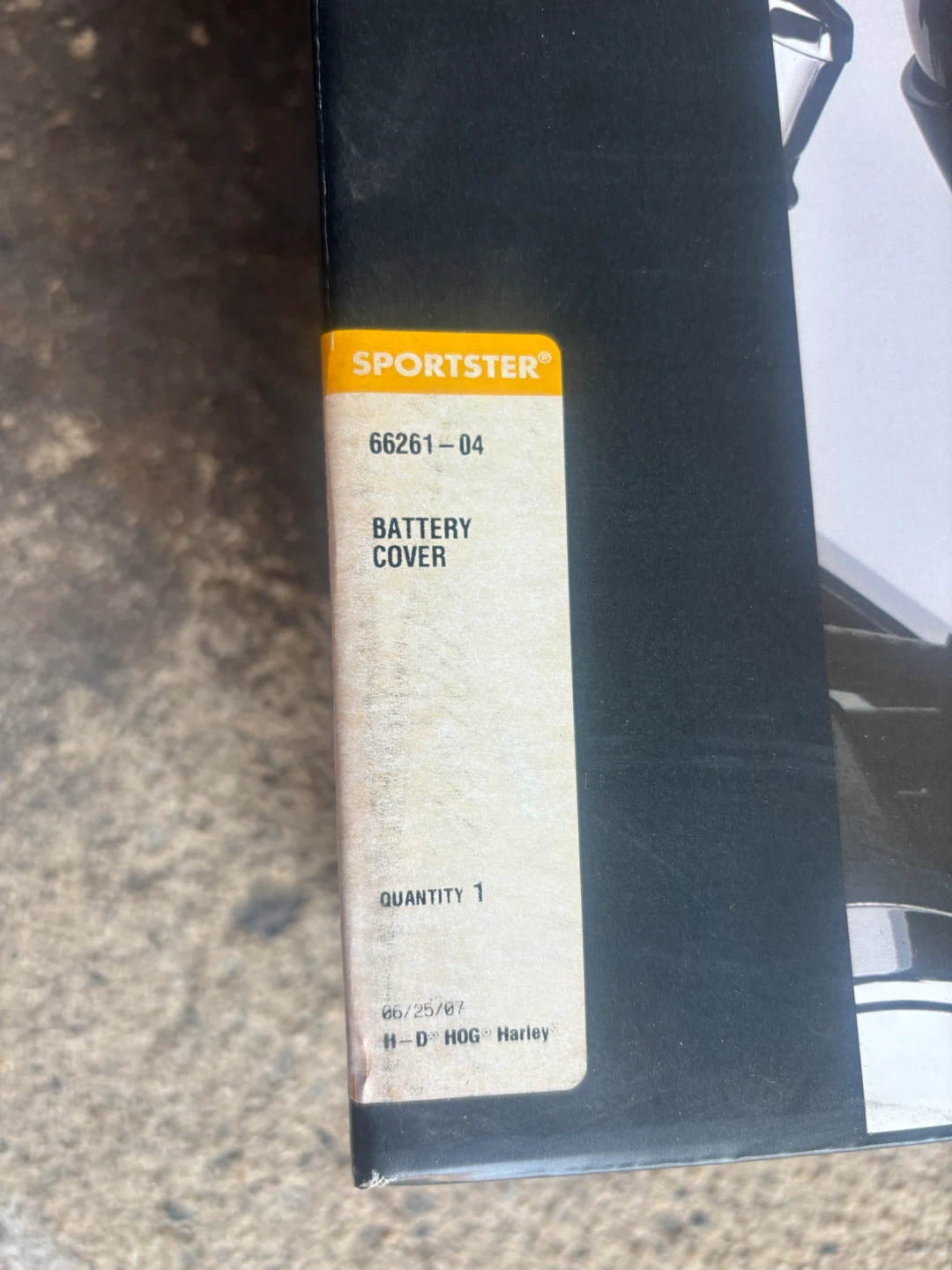 Harley Davidson chrome left side battery cover - photo 3