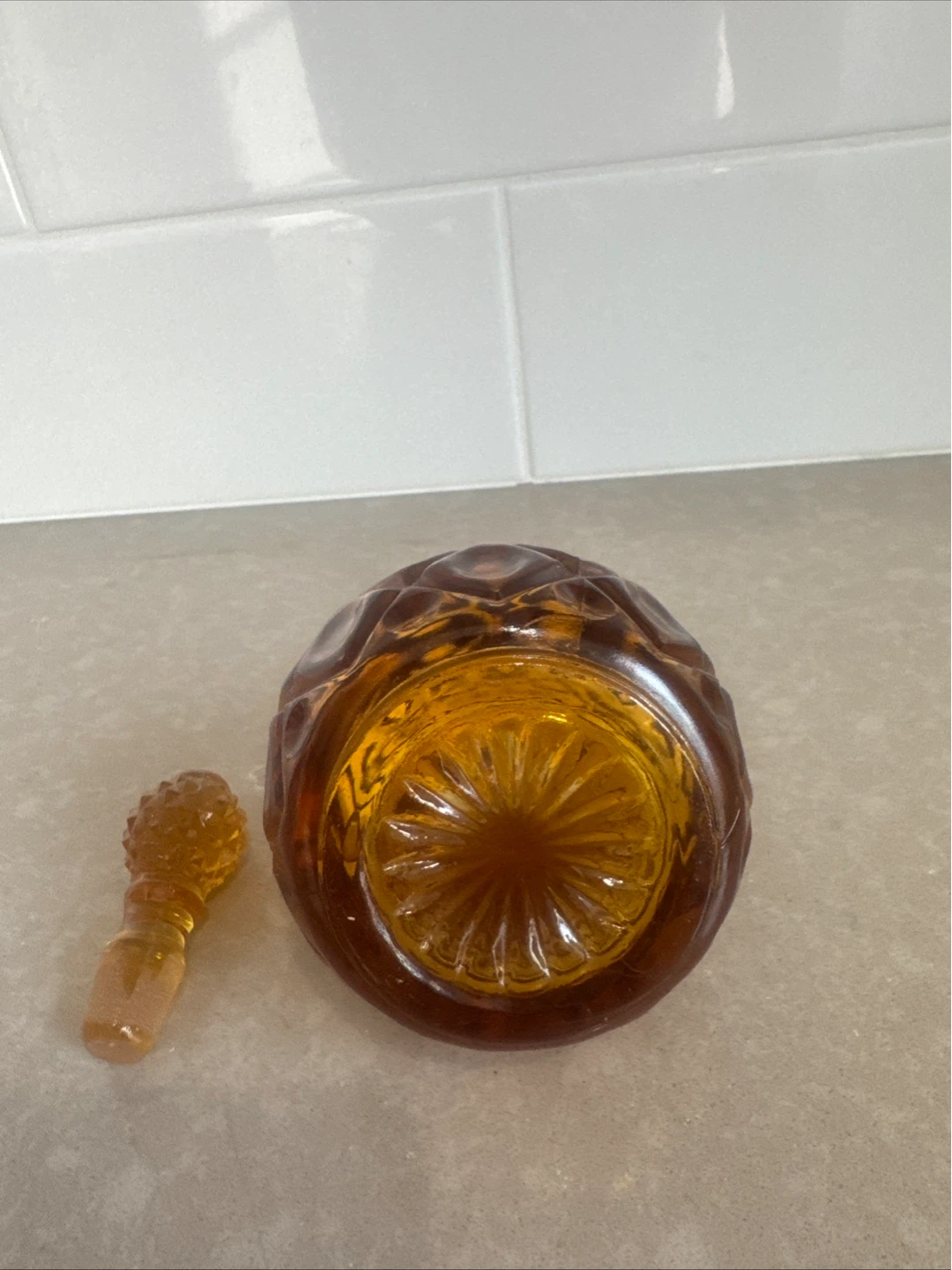 Amber Glass Cruet with Stopper - photo 4