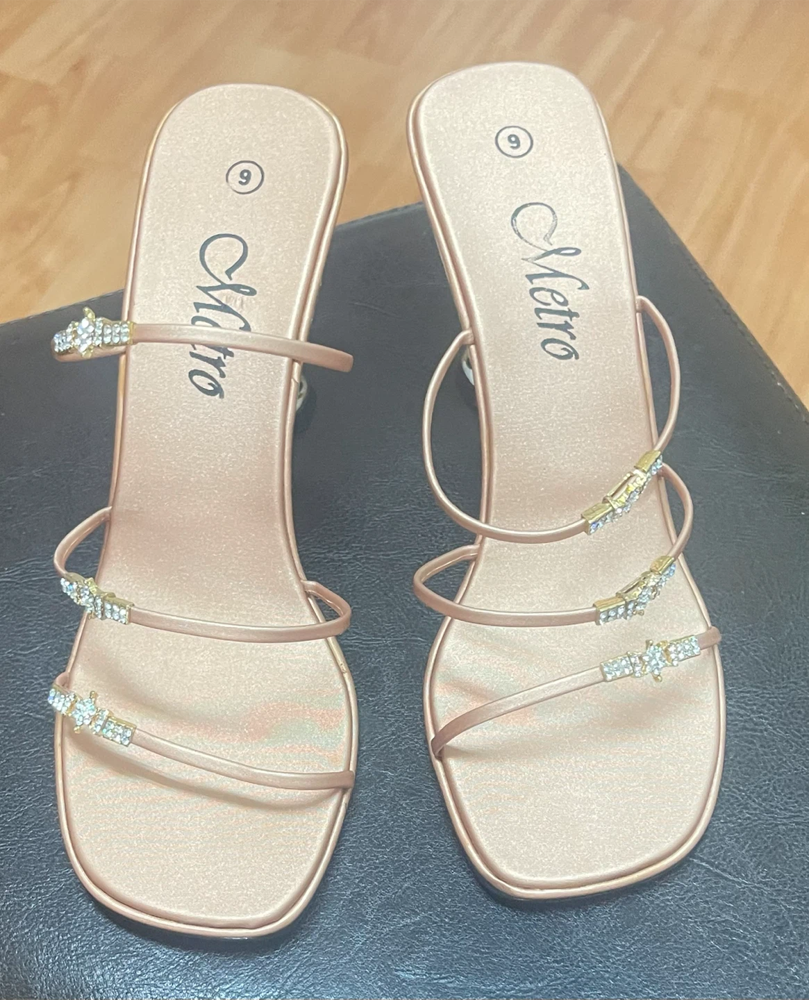 Metro Women's Rose Gold Heels Size 6 - photo 3