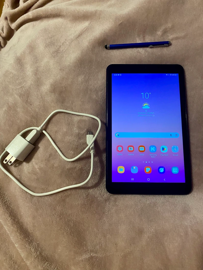 Amazon Fire Tablet and Samsung Tablet Bundle - photo 4
