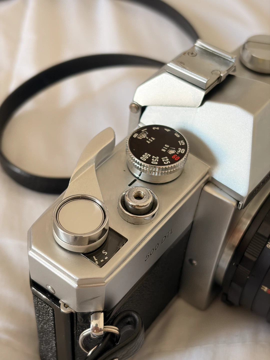 Mamiya/Sekor 500 DTL 35mm Film Camera with 50mm f/2 Lens - photo 4