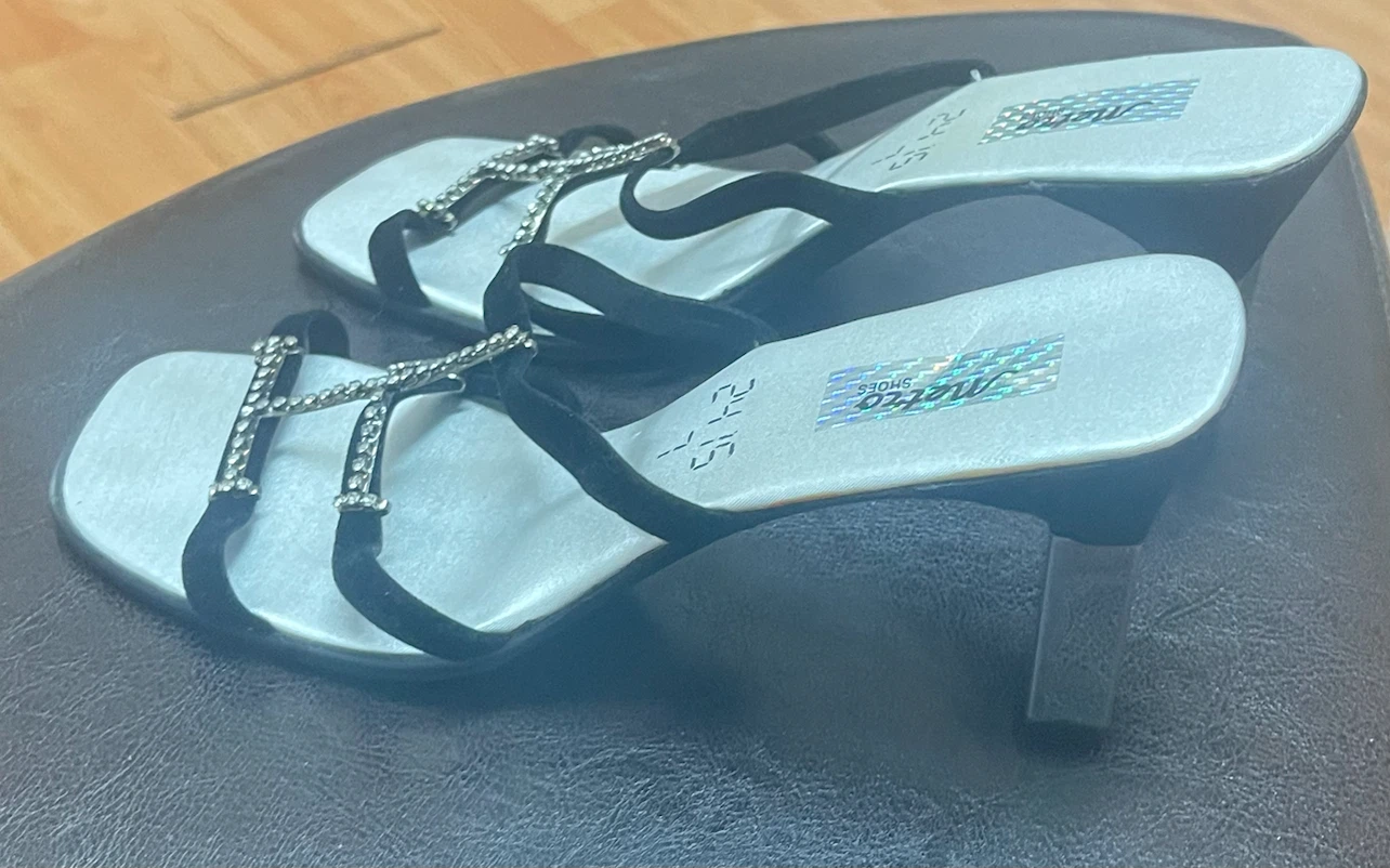 Metro Shoes Women's Heeled Sandals Size 7