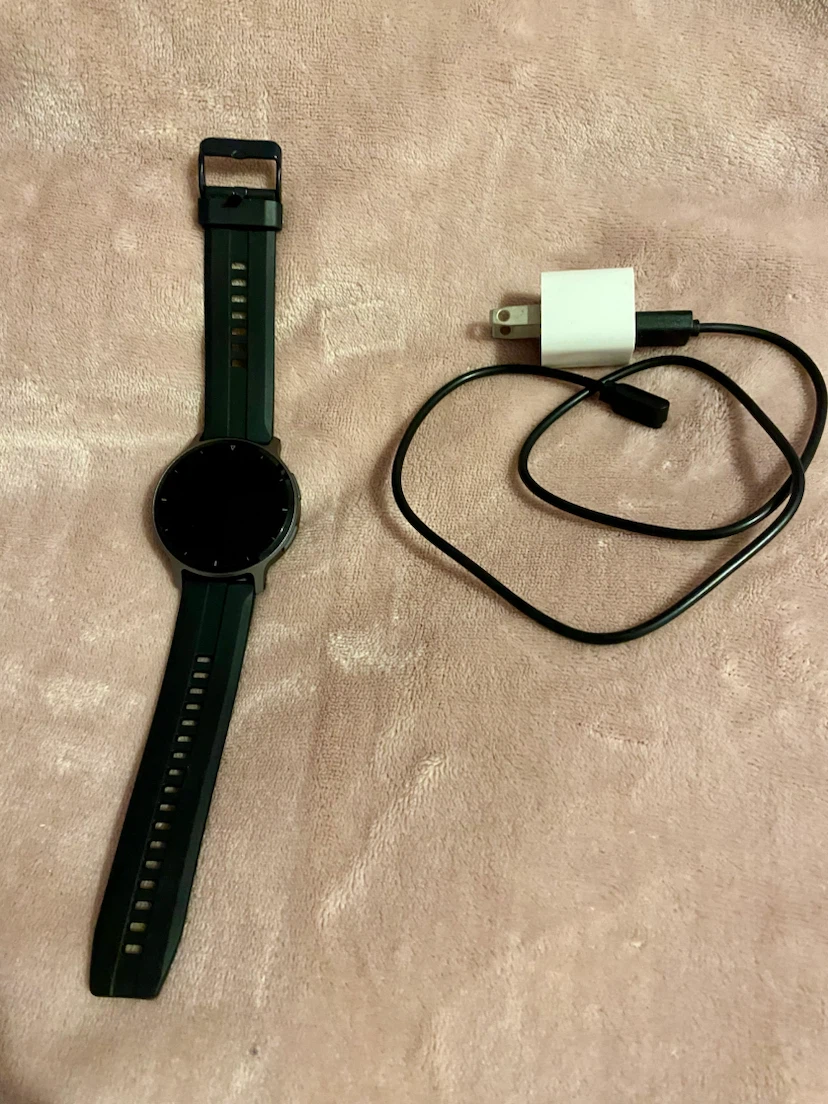 Black Smartwatch with Charger - photo 3