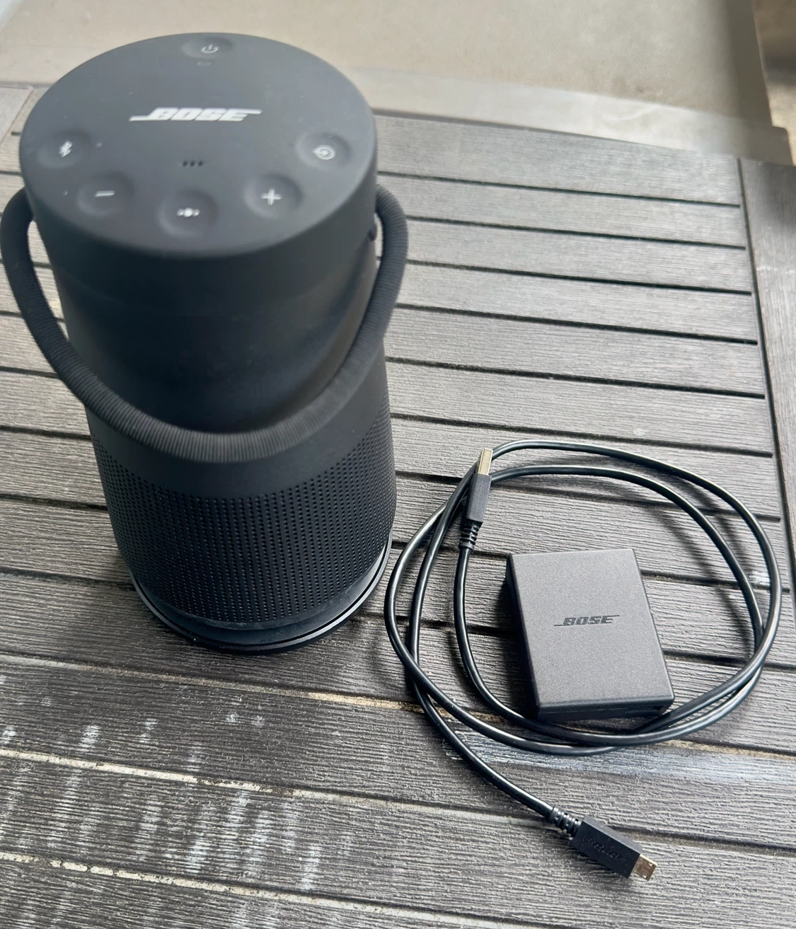 Bose soundlink revolve 2 and bose charging duck - photo 2