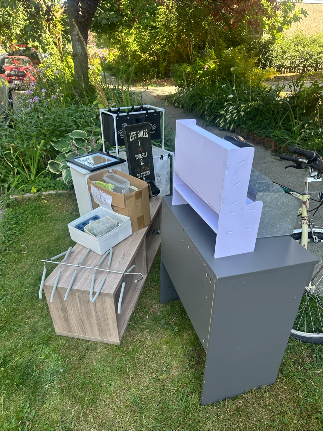 Free- Assorted home goods and two bikes - photo 5