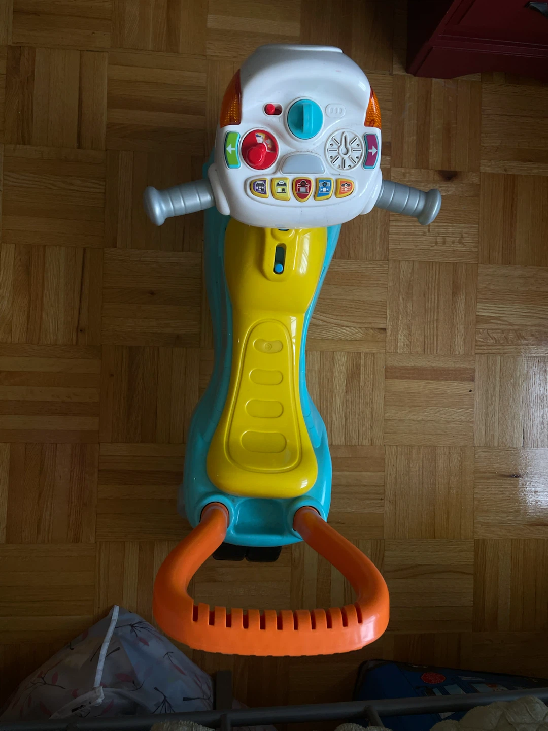 Ride-On Toy with Parent Handle - photo 3