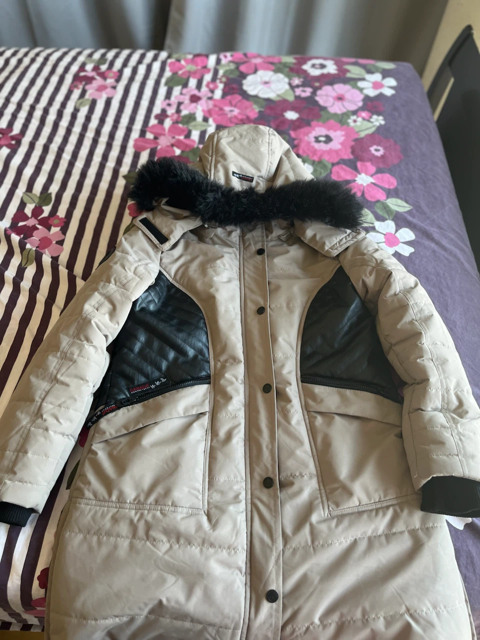 Canada Weather Gear Women's Parka L/G