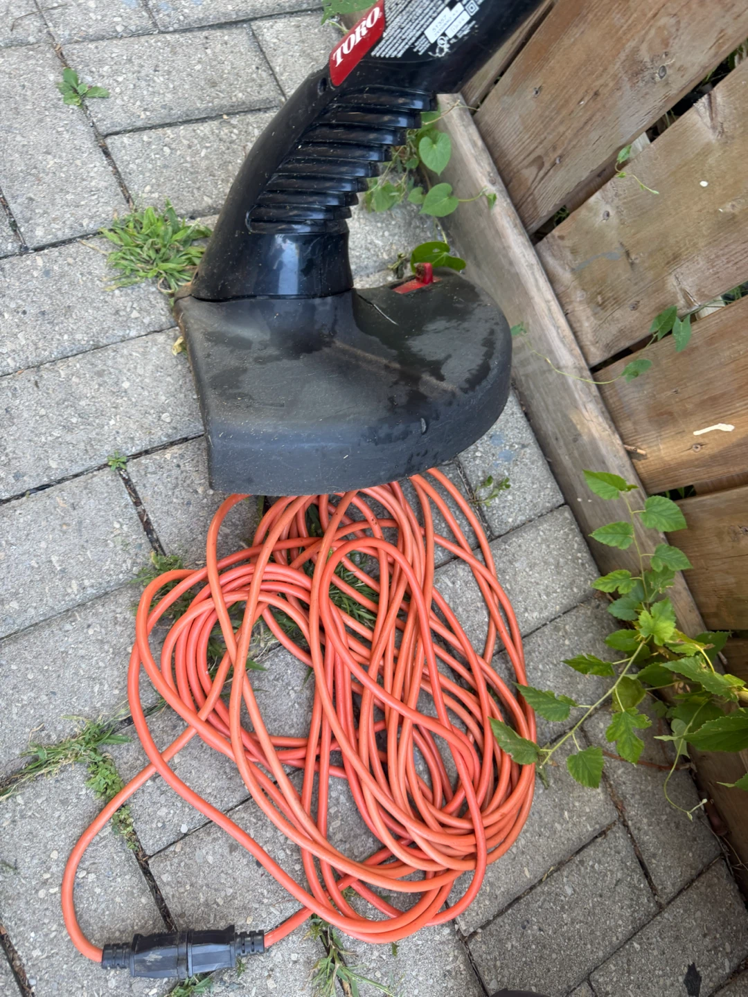 Toro 15" Electric Trimmer with long extension - photo 2