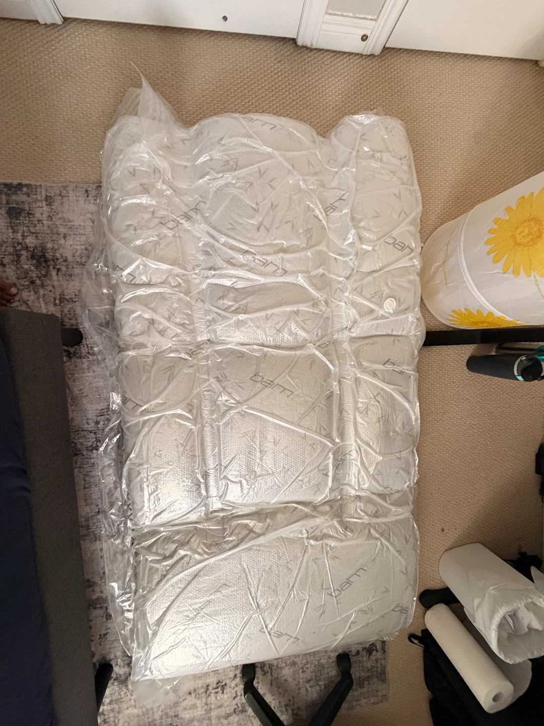 Twin Mattress + Vacuum Storage Bag + Electric Vacuum - photo 2