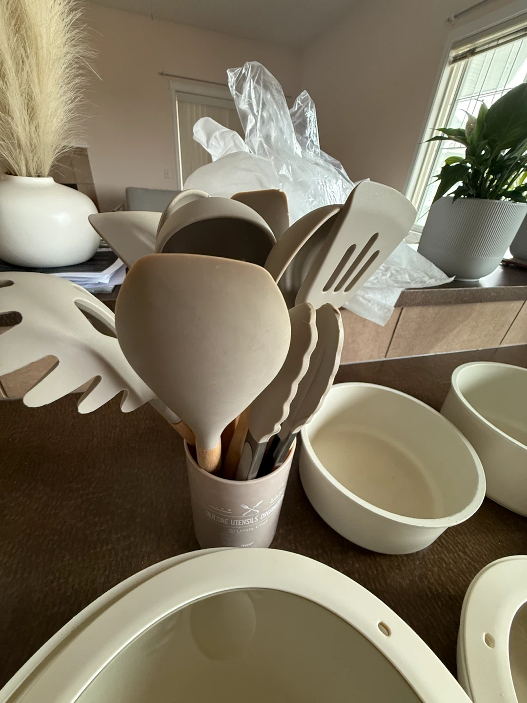 Pots and pans with utensils - photo 2