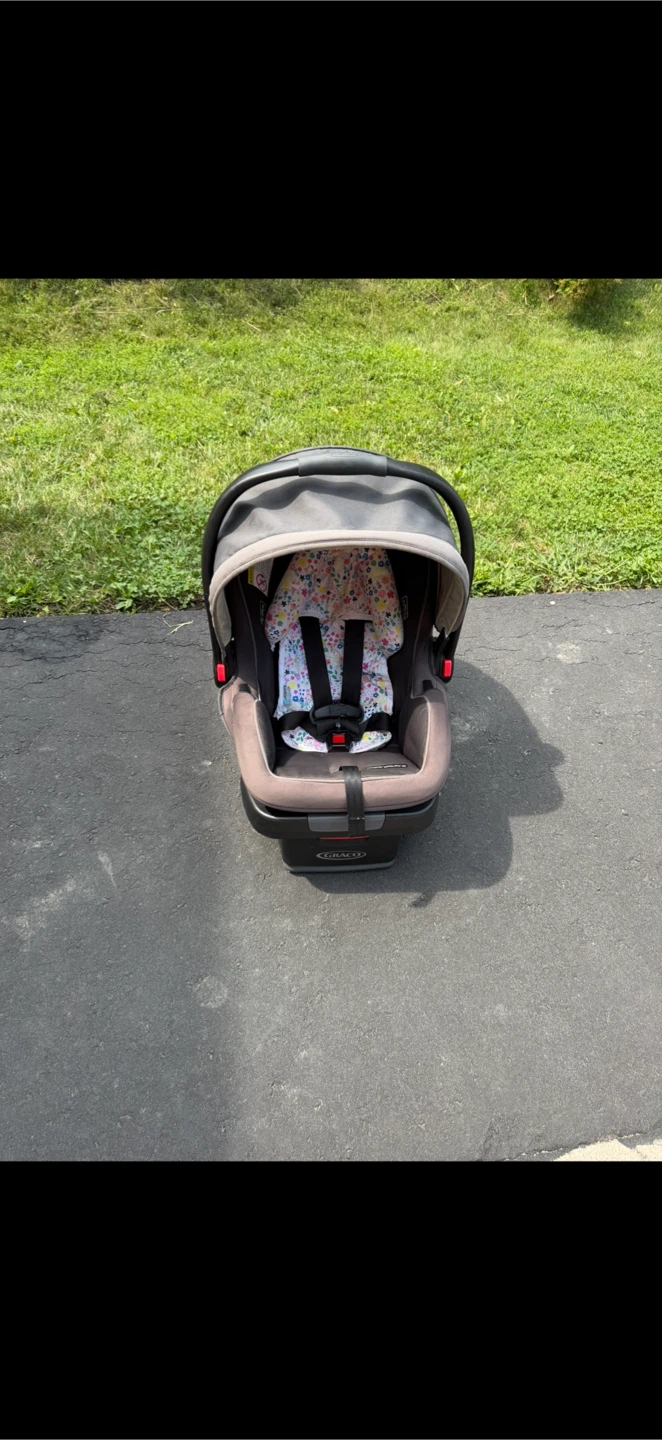 Graco SnugRide 35 Infant CarSeat - photo 3