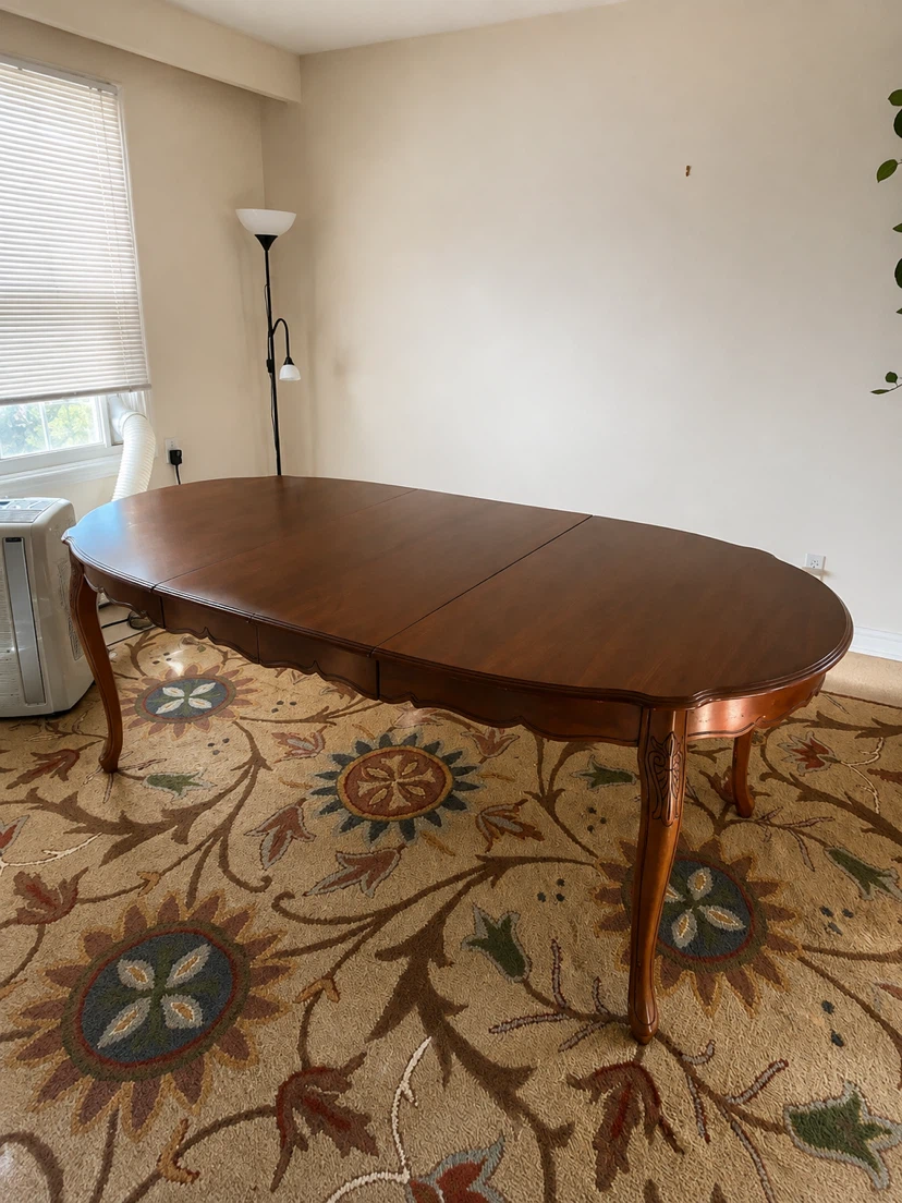 Beautiful Extendable French Provincial Dining Table - photo 2
