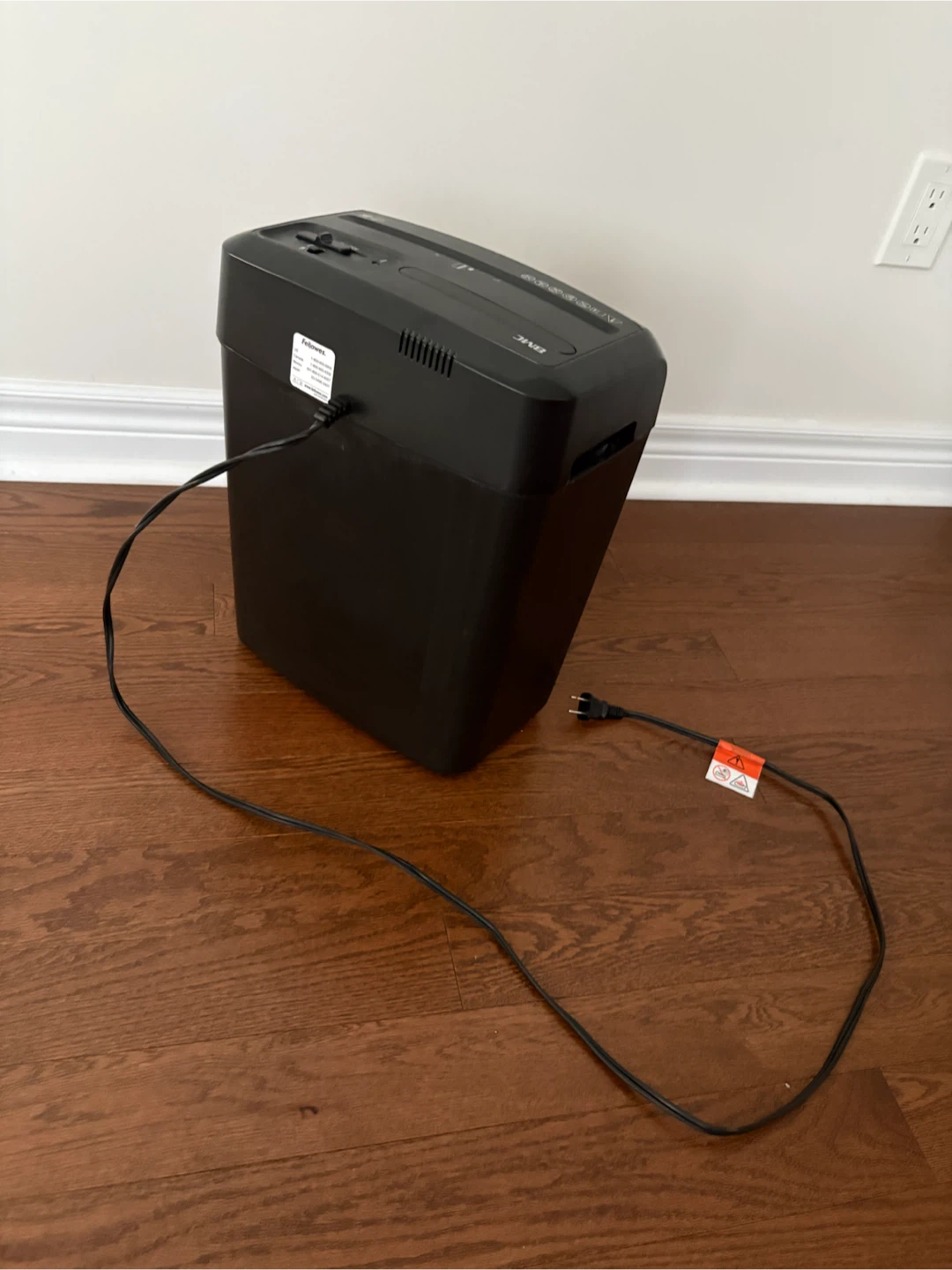 Fellowes Paper Shredder - photo 5